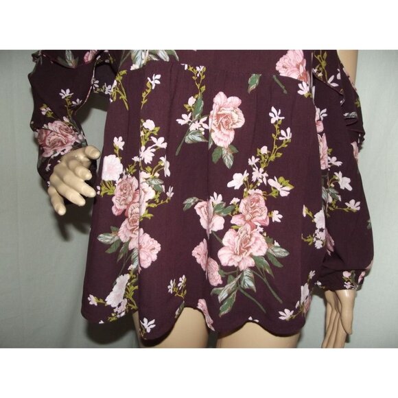 American Eagle Blouse Small Burgundy Wine Pink Floral off cold shoulder v-neck - Picture 8 of 14